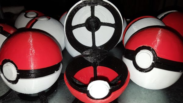 3D Printed Pokeballs